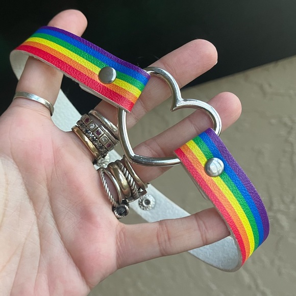 π΄ SALE ! red dot items are 2 for $25 . Bundle more than 3 and its $10 each π - Picture 7 of 11